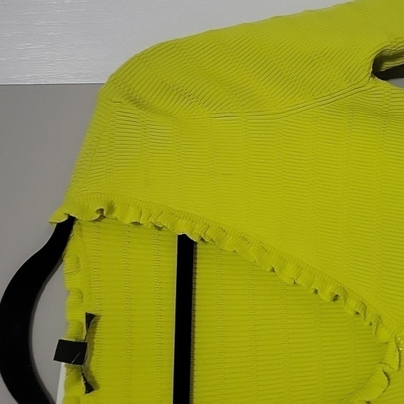 Women lime green button Up crop top size M - Picture 2 of 7